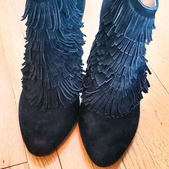 Banana Republic fringe suede bootie - Picture 2 of 4